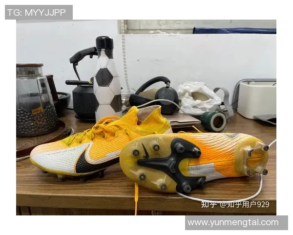 高仿足球明星鞋图片欣赏与购买指南让你轻松找到心仪款式